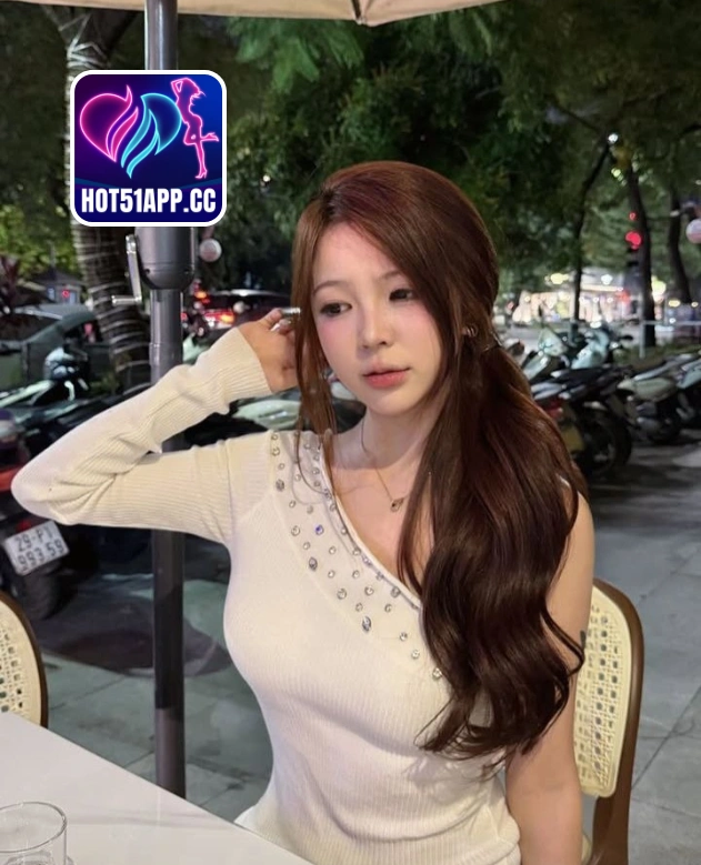 Hồ Quang-HOT51APP.CC