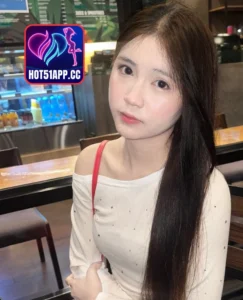 Read more about the article Trần Khoa xinh đẹp trên Hot51 APK 2026 Official – Download Hot51 Live