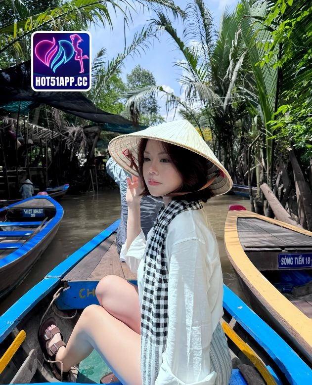 Hồ Trang-hot51app.cc
