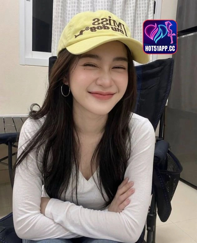 You are currently viewing Nguyễn Bách cùng cô gái xinh trên Hot51 Live